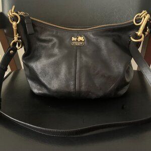 Coach Black Leather Shoulder Bag -No. F1193-15959 from Retail Store/not outlet